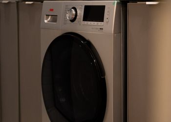 شقة بغرفة معيشة وغرفتين نوم 