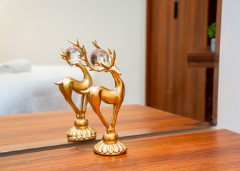 استديو بأثاث مريح وبسيط 