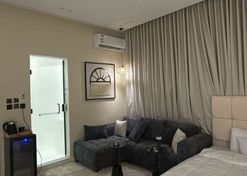 استديو بسرير ماستر ودخول ذاتي