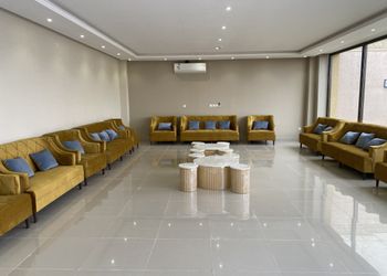 شاليه بمسطح اخضر