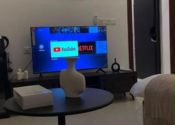 استديو بسرير ماستر وجلسة جانبية 