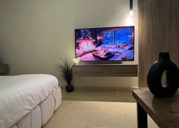 استديو بسرير ماستر