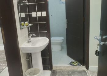 شقة بغرفة نوم وصالة 