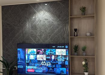 استديو بأثاث مريح وبسيط 