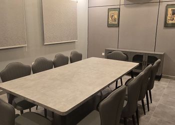 استراحة بمسبح خارجي بحاجز