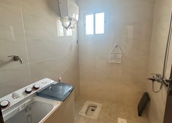 استراحة بجلسة خارجية ومسبح خارجي