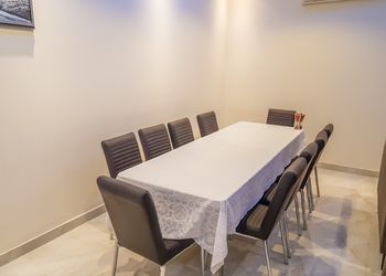 شاليه بمسطح اخضر (للعوائل)