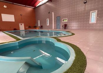 استراحة بمسطح  أخضر