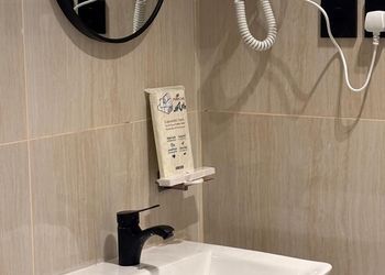 استديو بسرير ماستر وجلسة جانبية