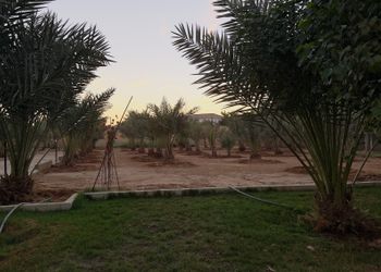 مزرعة بمناظر خلابة وجلسة خارجية 