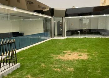 شالية بمجلس مطل على المسبح 