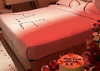 شقة أنيقة بصالة ودخول ذاتي 