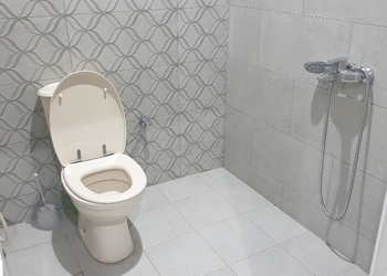 استراحة بمسطح اخضر ومسبح
