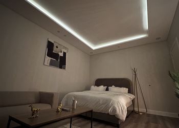 استديو بتصميم انيق ودخول ذاتي 
