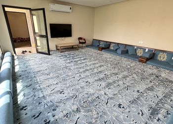 استراحة بمسطح اخضر