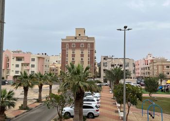 شقة بدخول ذاتي وموقع مميز