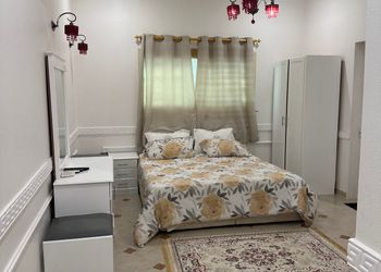 استراحة بألعاب أطفال ومجالس