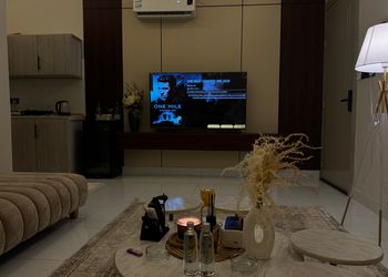 شقة بصالة مريحة ودخول ذاتي 
