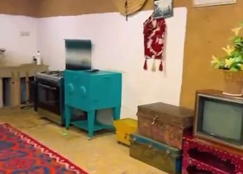 شاليه بطابع تراثي وجلسة خارجية 