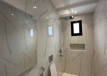 استديو بأثاث مريح وبسيط 