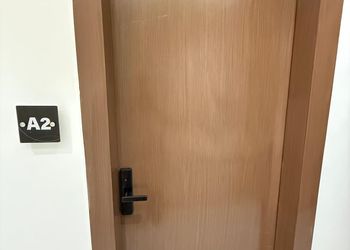 استديو هادئ بسرير ماستر 