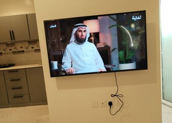شقة بغرفة جلوس وغرفة نوم 