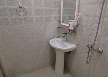 استديو بسرير ماستر