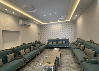 استراحة بمسبح داخلي ومجلس 