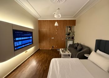 استوديو بسرير ماستر وتلفزيون 212