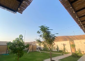 شاليه بمجلس بوهيمي وغرفة نوم 