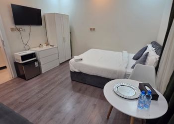 استديو بدخول ذاتي وسرير مريح 