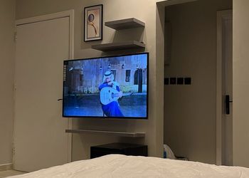 استديو بسرير ماستر وجلسة جانبية