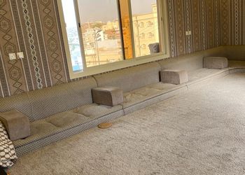 ديوانية ببيت شعر وفناء خارجي 