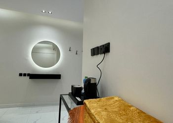 استديو بأثاث مريح وبسيط 