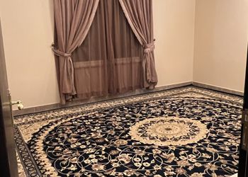 استراحة بمجالس واسعه ومسطح اخضر
