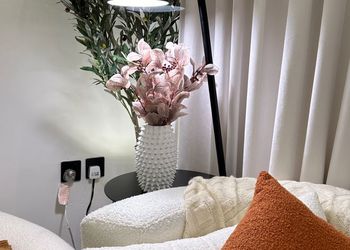استديو هادئ بدخول ذاتي 