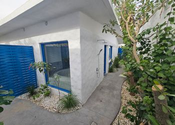 شاليه بجلسة خارجية ومسبح 4