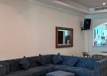 فيلا بغرف نوم و مجالس 