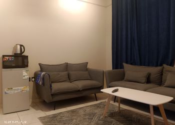 استديو بسرير ماستر وجلسة 