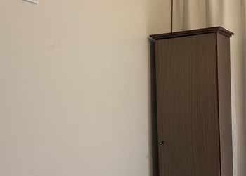 شقة بصالة مريحة وغرفتين نوم 