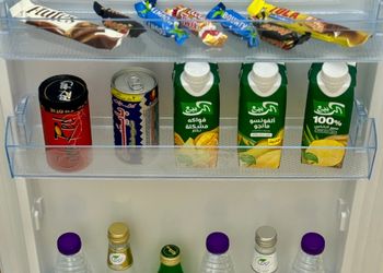 شقة بغرفة معيشة وغرفتين نوم 