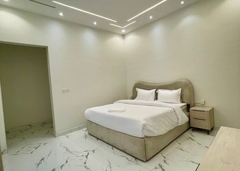 استديو هادئ بسرير ماستر 