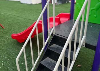 شقة بثلاث غرف نوم وصالة جلوس