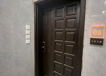 شقة بغرفتين نوم وصالة مريحه 