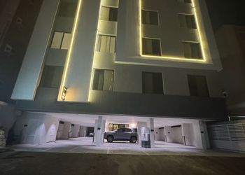 استديو هادئ بسرير ماستر