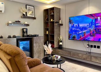 استديو هادئ بسرير ماستر دخول ذكي
