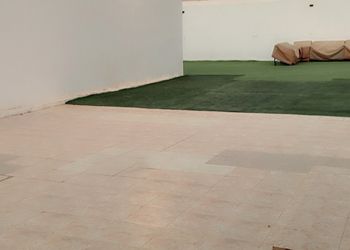 استراحة بمجلس وفناء خارجي 