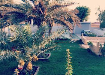 استراحة بمسبح وجلسة خارجية