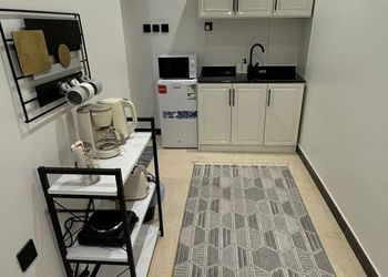استديو بسرير ماستر ودخول ذاتي  
