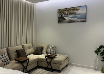 استديو بتصميم عصري ودخول ذاتي 